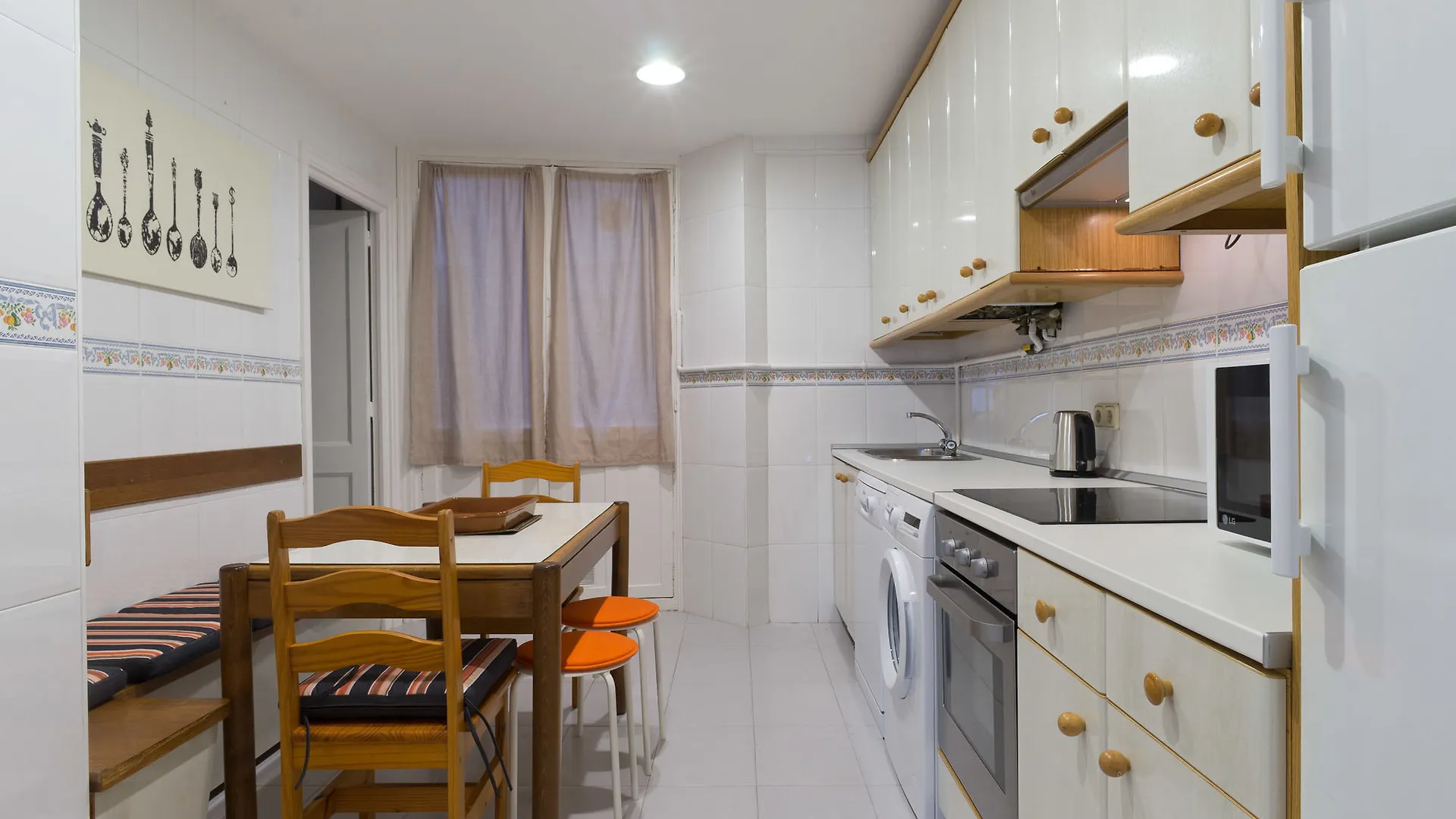Ocean Beach - Ib. Apartments 圣塞瓦斯蒂安 0*,  西班牙